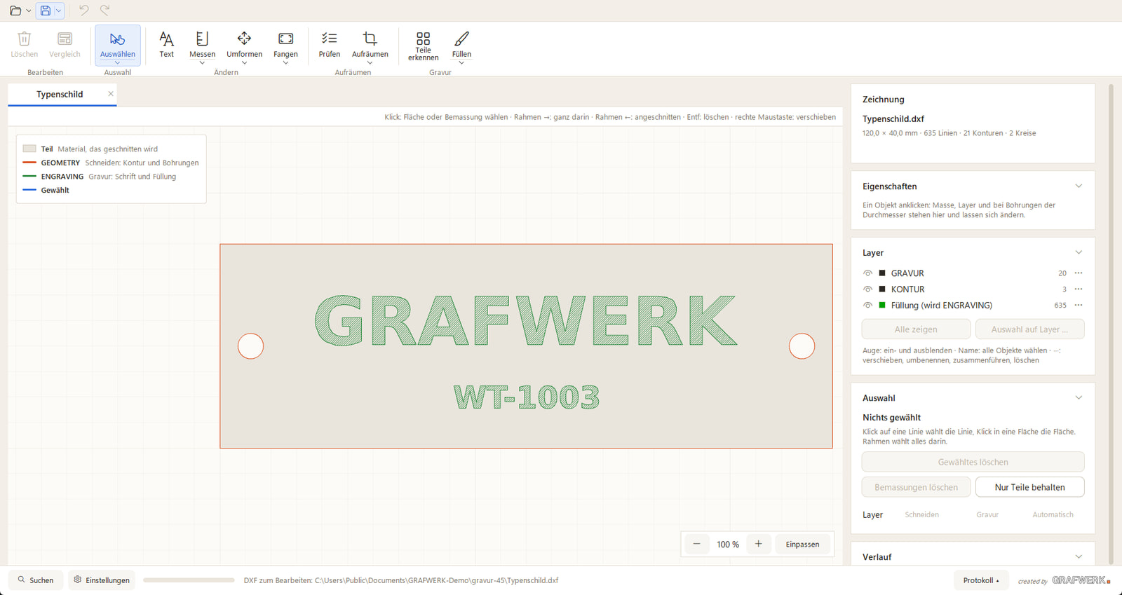 Gravur-Werkzeug: ein Typenschild, die Schrift als gefüllte Gravur, Kontur und Bohrungen zum Schneiden